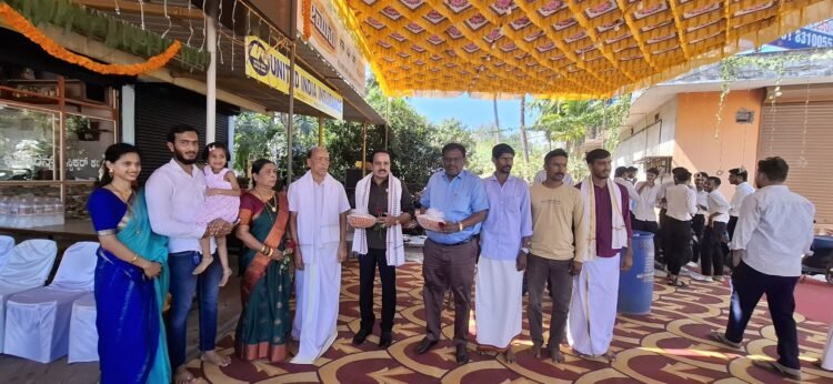 ಸ್ಥಳಾಂತರಗೊಂಡು ಶುಭಾರಂಭಗೊಂಡ ಹೋಟೆಲ್ ಶ್ರೀಕೃಷ್ಣ ಭವನ | ಖ್ಯಾತ ಹೋಟೆಲಿಗೆ ಭೇಟಿ ನೀಡಿ ಶುಭಹಾರೈಸಿದ ಶಾಸಕ, ಮಾಜಿ ಶಾಸಕ, ಗಣ್ಯರು