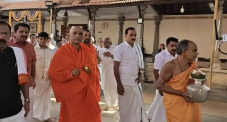 ಒಕ್ಕಲಿಗ ಗೌಡ ಸಂಘದ ವಾರ್ಷಿಕ ಸಮಾವೇಶ-ಒಕ್ಕಲಿಗ ಸ್ವಸಹಾಯ ಸಂಘದ ದಶಮಾನೋತ್ಸವದಲ್ಲಿ ಡಾ.ಶ್ರೀನಿರ್ಮಲಾನಂದನಾಥ ಸ್ವಾಮೀಜಿ