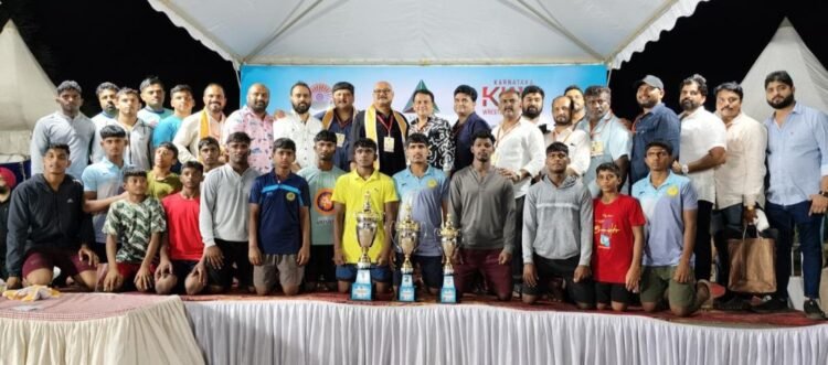 ತಣ್ಣೀರು ಬಾವಿ ಕಡಲ ತೀರದಲ್ಲಿ ಕುಸ್ತಿ ಕಲರವ; ಮಂಗಳೂರಿಗರ ಗಮನ ಸೆಳೆದ ರಾಜ್ಯಮಟ್ಟದ ಬೀಚ್ ಕುಸ್ತಿ ಚಾಂಪಿಯನ್ ಶಿಪ್-2025 | ಕರ್ನಾಟಕ ಕುಸ್ತಿ ಸಂಘದ ಅಧ್ಯಕ್ಷರಾದ ಬಿ.ಗುಣರಂಜನ್ ಶೆಟ್ಟಿ ಚಾಲನೆ