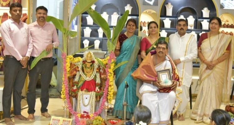 ಪುತ್ತೂರು ಮುಳಿಯದಲ್ಲಿ ಲಲಿತಾ ಸಹಸ್ರನಾಮ ಪಠಣ, ಕುಂಕುಮಾರ್ಚನೆ