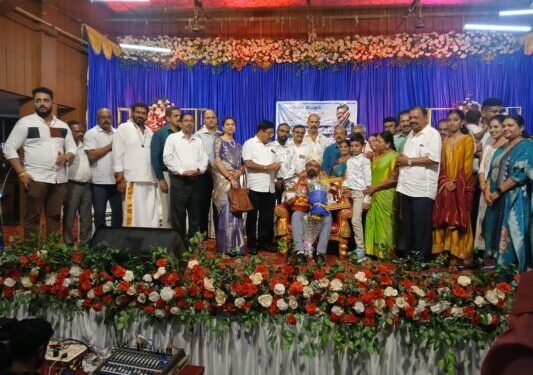 Nagarasabhe-comissioner