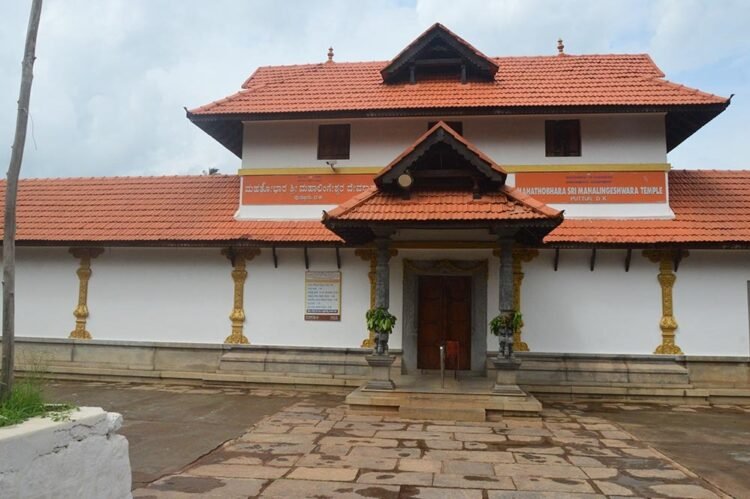 ನಾಳೆ ಪುತ್ತೂರು ಶ್ರೀ ಮಹಾಲಿಂಗೇಶ್ವರ ದೇವಸ್ಥಾನದ ವಿವಿಧ ಅಭಿವೃದ್ಧಿ ಕಾಮಗಾರಿಗಳಿಗೆ ಶಂಕುಸ್ಥಾಪನೆ -ಶಿಲಾನ್ಯಾಸ