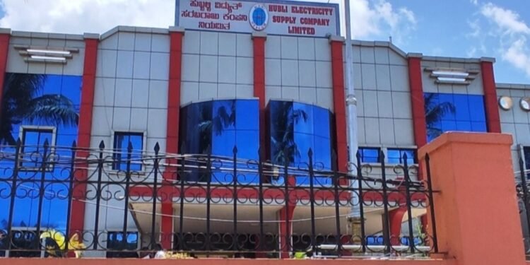 ಹೆಸ್ಕಾಂನಲ್ಲಿ 388 ಟ್ರೈನಿ ಹುದ್ದೆಗಳಿಗೆ ಅರ್ಜಿ ಆಹ್ವಾನ :ITI ಅಭ್ಯರ್ಥಿಗಳಿಗೆ ಅವಕಾಶ