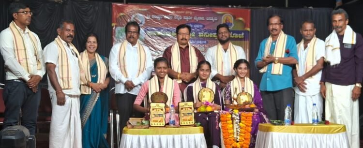 ಬನ್ನೂರು ಶನೀಶ್ವರ ಸನ್ನಿಧಿಯಲ್ಲಿ ಸ್ಫೂರ್ತಿ ಯುವಕ, ಯುವತಿ, ಮಹಿಳಾ, ಬಾಲಸಭಾದ ವಾರ್ಷಿಕೋತ್ಸವ
