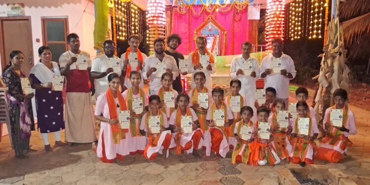 ಬನ್ನೂರುದಲ್ಲಿ ‘ಶ್ರೀ ದೇವಿ ಮಹಾತ್ಮೆ’ ಯಕ್ಷಗಾನ ಬಯಲಾಟಕ್ಕೆ ಸಿದ್ಧತೆ: ಆಮಂತ್ರಣ ಪತ್ರ ಅನಾವರಣ