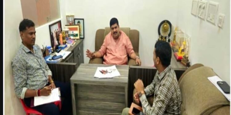 ಮಂಗಳೂರಿನಲ್ಲಿ ಚಿರತೆ ಸಂಚಾರ: ಭದ್ರತೆ ಕ್ರಮಗಳ ಪರಿಶೀಲನೆಗೆ ಶಾಸಕರ ಸಭೆ