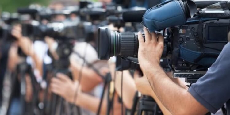 ಮಹಿಳಾ ಪತ್ರಕರ್ತೆಯರಿಗಾಗಿ ಇನ್ಫೋಸಿಸ್ ‘ಸ್ಪ್ರಿಂಗ್ ಬೋರ್ಡ್’ ತರಬೇತಿ: ಮಾರ್ಚ್ 10ರವರೆಗೆ ಅರ್ಜಿ ಆಹ್ವಾನ