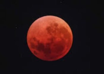 ನಾಳೆ ಕೇತುಗ್ರಸ್ತ ಚಂದ್ರಗ್ರಹಣ: ಪ್ರಮುಖ ದೇವಸ್ಥಾನಗಳಲ್ಲಿ ದರ್ಶನ ಸಮಯ ಬದಲಾವಣೆ, ಸೇವೆಗಳು ರದ್ದು