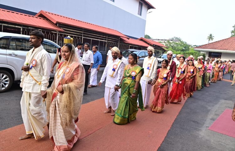 ಧರ್ಮಸ್ಥಳದಲ್ಲಿ 54ನೇ ವರ್ಷದ ಉಚಿತ ಸಾಮೂಹಿಕ ವಿವಾಹ ವೈಭವ: 106 ಜೊತೆ ವಧು-ವರರು ದಾಂಪತ್ಯ ಜೀವನಕ್ಕೆ ಪಾದಾರ್ಪಣೆ