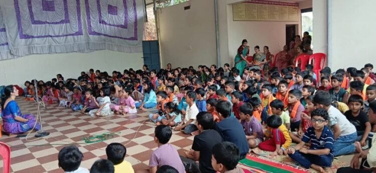 ಪಾಂಗಳಾಯಿ: ಸಂಸ್ಕಾರ ಬೇಸಿಗೆ ಉಚಿತ ಶಿಬಿರ ಮಕ್ಕಳ ಕಲರವ | ದೇವಾಲಯ ಸಂವರ್ಧನಾ ಸಮಿತಿ, ಪುತ್ತೂರು ಹಿಂದೂ ಧಾರ್ಮಿಕ ಶಿಕ್ಷಣ ಪ್ರಕಲ್ಪ ಆಯೋಜನೆ