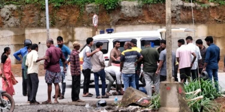 ಪೆರಿಯಶಾಂತಿ: ಬೈಕ್’ಗಳ ಡಿಕ್ಕಿ – ಓರ್ವ ಮೃತ್ಯು, ಇನ್ನೋರ್ವ ಗಂಭೀರ!!