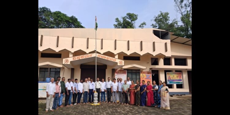 ಬೊಳುವಾರು ವಿಶ್ವಕರ್ಮ ಸಭಾಭವನದಲ್ಲಿ ಸ್ವಾತಂತ್ರ್ಯೋತ್ಸವ ಆಚರಣೆ