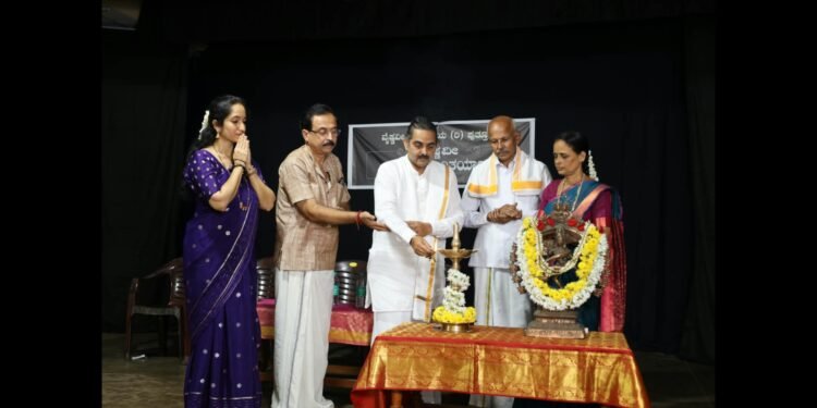 ವಿಟ್ಲದಲ್ಲಿ ವೈಷ್ಣವೀ ರಜತ ನೃತ್ಯಾಂತರ್ಯಾನ: ವಿದ್ಯಾರ್ಥಿಗಳಿಂದ ನೃತ್ಯಾರ್ಪಣಂ