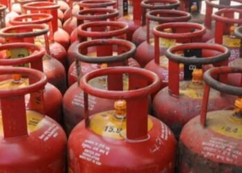 LPG ರೀ-ಬುಕ್ಕಿಂಗ್ ಅವಧಿ 45ರಿಂದ 25 ದಿನಕ್ಕೆ ಇಳಿಕೆ: ಗ್ರಾಹಕರಿಗೆ ಕೇಂದ್ರದಿಂದ ಮಹತ್ವದ ಮಾಹಿತಿ